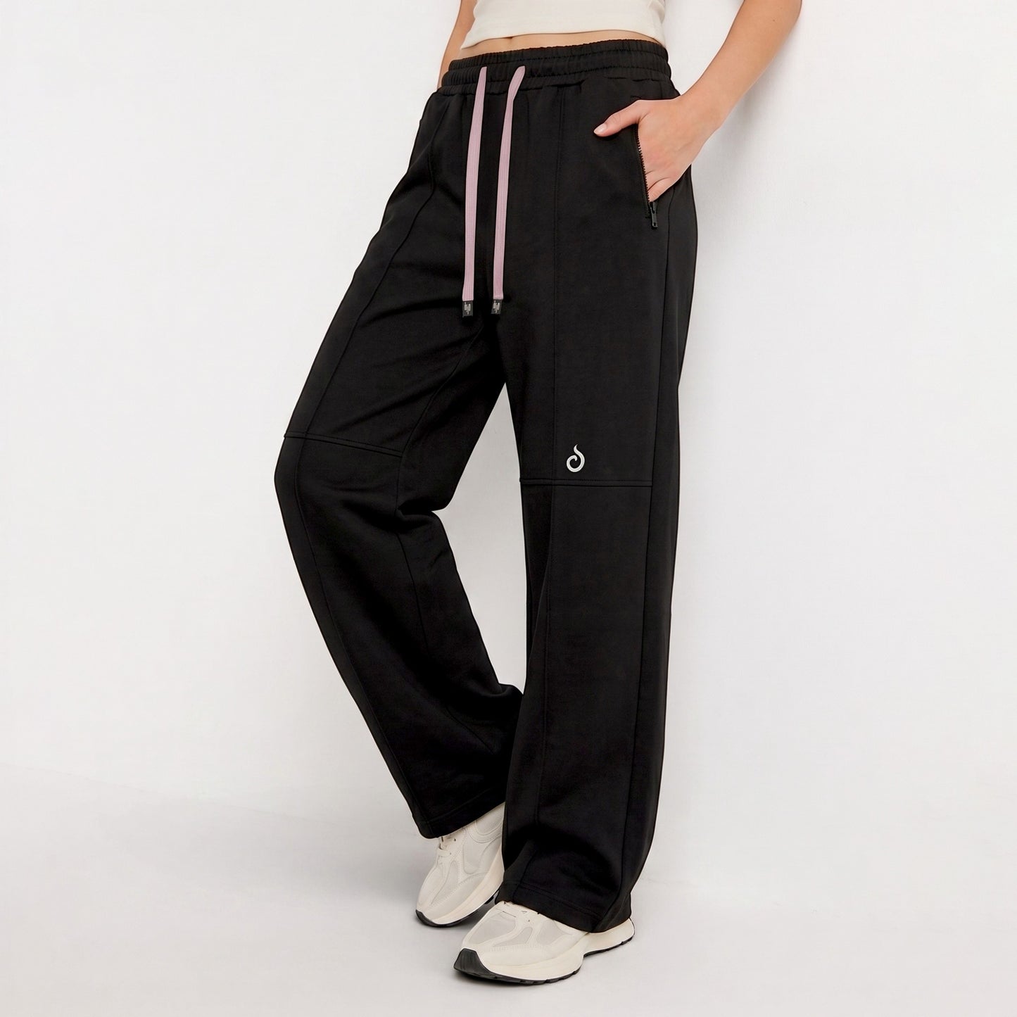 Meryia LAYN black straight-fit pants with an elastic drawstring waistband and side pockets for activewear.